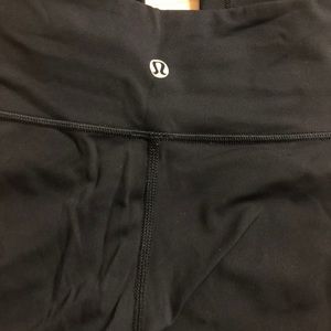 Lululemon cropped leggings